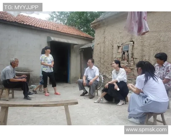 与张娜畅谈她的足球生涯与成长历程的精彩对话